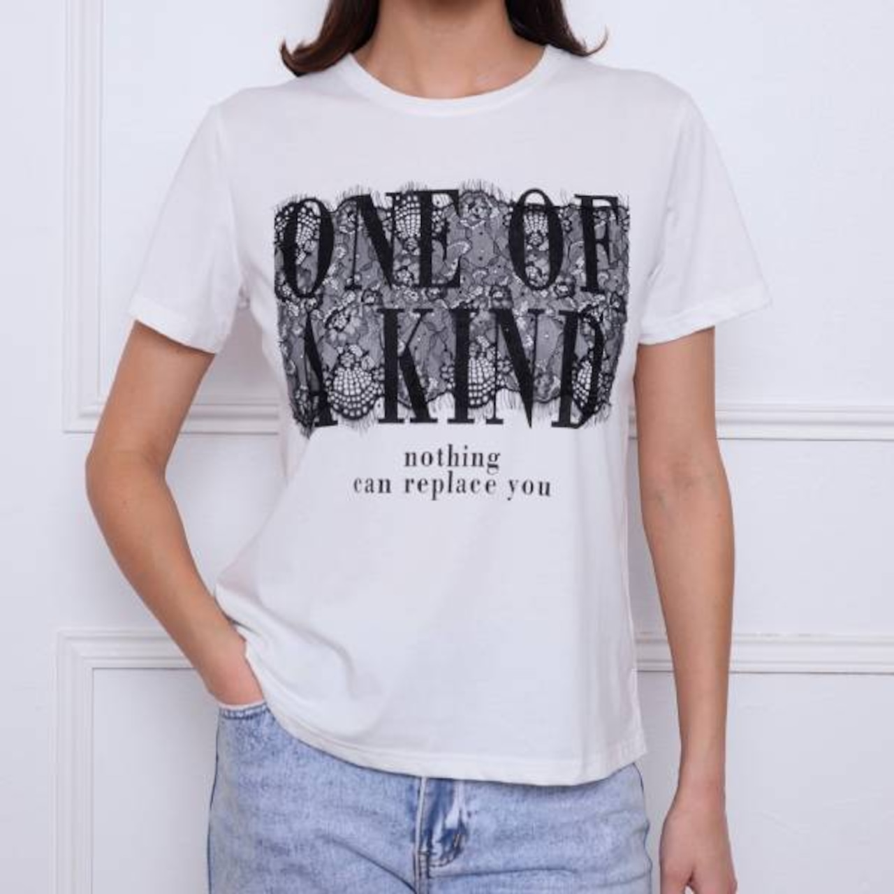 ラインを美しく見せる、魅力的なTシャツ。